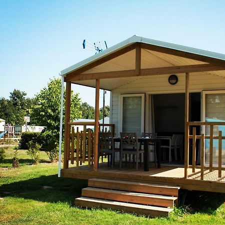 Camping Au Pre De L'Etang Sainte-Foy  Zewnętrze zdjęcie