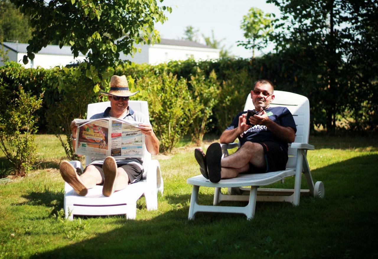 Camping Au Pre De L'Etang Sainte-Foy  Zewnętrze zdjęcie