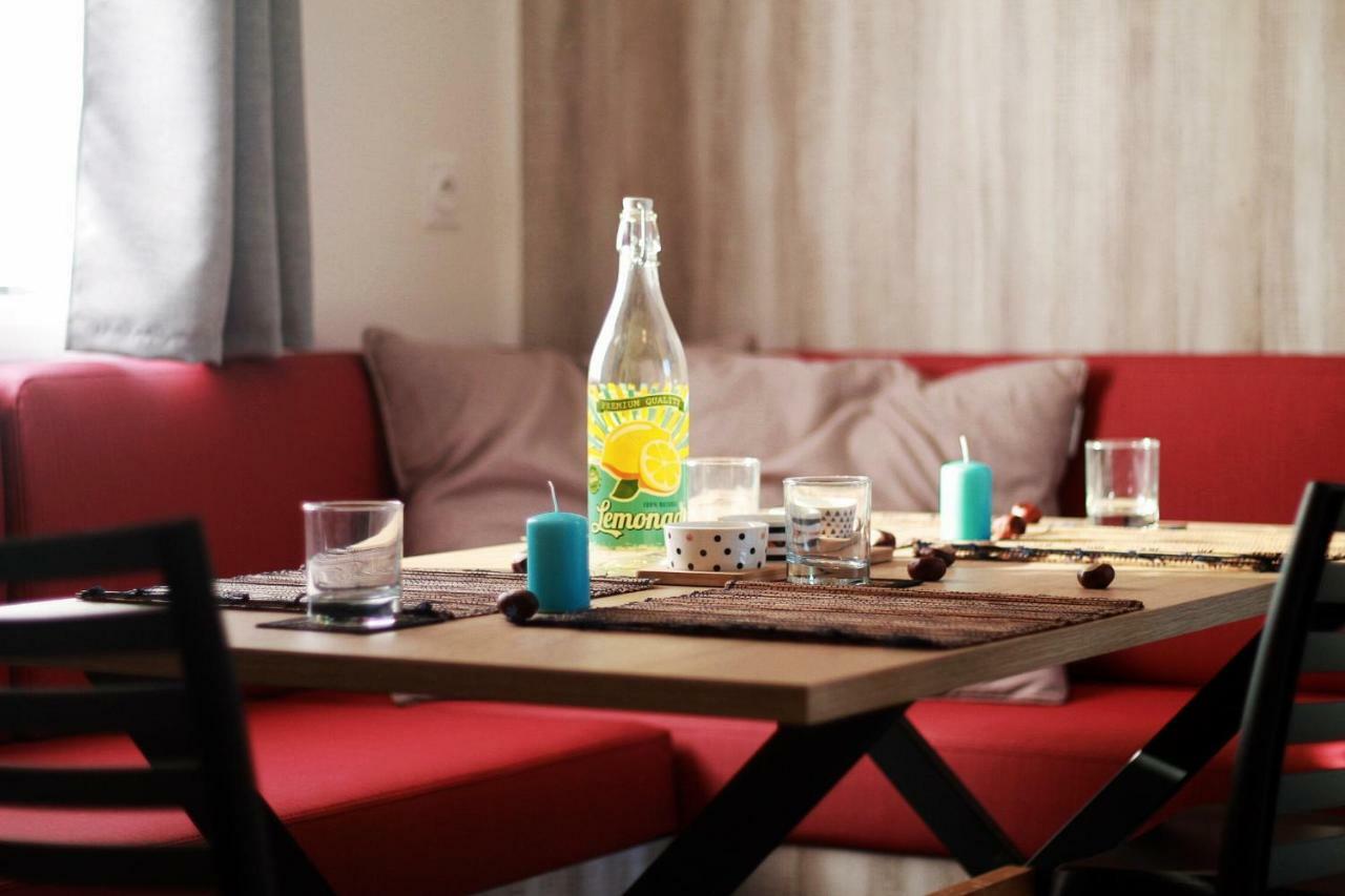 Camping Au Pre De L'Etang Sainte-Foy  Zewnętrze zdjęcie